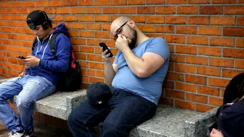 Un gest banal pe care aproape toți îl facem este mai periculos decât pare. Ce legătură ar putea avea cu Alzheimer
