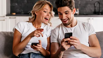 În timp ce europenii învață online, românii stau doar pe social media. Internetul, folosit diferit în România