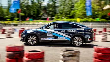 Noua baterie pentru mașini electrice promite încărcare în 11 minute și autonomie de 450 km. Sodium - ion merge bine și la frig