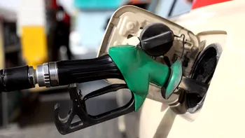 Limitarea vitezei pe autostradă şi munca de acasă. Lista completă de propuneri ale Comisiei Europene pentru a scădea consumul de carburant
