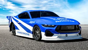 Mustangul care nu mai are nevoie de benzină ca să facă istorie: record mondial pentru Ford Racing