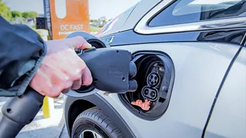 Cât te costă, în realitate, o mașină electrică în 2026. Unde ieși mai ieftin: acasă sau la stațiile publice?
