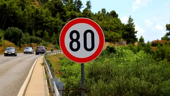 Viteza maximă de 80 de km/h și cantitate limitată de combustibil, printre măsurile luate în calcul de statele europene pentru a combate criza carburanților