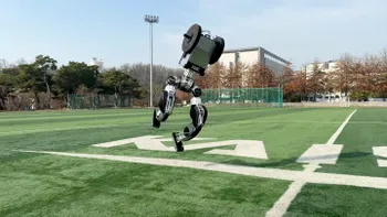 Robot umanoid care aleargă, dansează și joacă fotbal: tehnologia care schimbă viitorul muncii