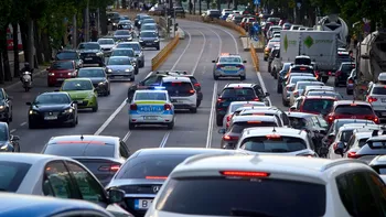 De ce are Bucureştiul de 17 ori mai multe maşini decât Viena: numărul autovehiculelor din Capitală a crescut vertiginos în ultimii ani