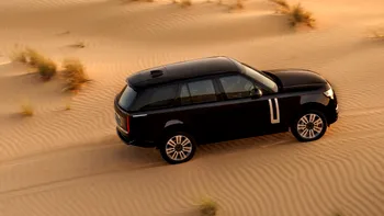 Jeep și Range Rover ar putea împărți tehnologie pentru viitoarele SUV-uri: Stellantis și Jaguar Land Rover pregătesc o alianță importantă