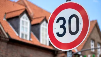 Oraşele europene care reduc viteza la 30 de km/h în localitate. Ce înseamnă asta pentru trafic şi timpul şoferilor