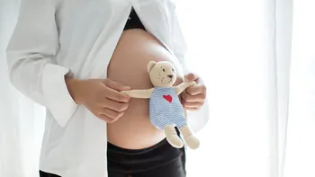 Proiect de lege: femeile însărcinate să fie însoțite la naștere. Ce schimbări sunt propuse