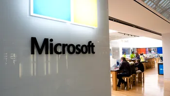 Microsoft avertizează că firmele blochează singure adoptarea AI. Angajații se tem să schimbe modul de lucru