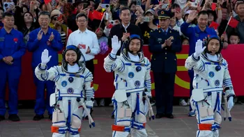 China a lansat o nouă misiune spațială cu echipaj uman. Un astronaut va petrece un an întreg pe stația Tiangong