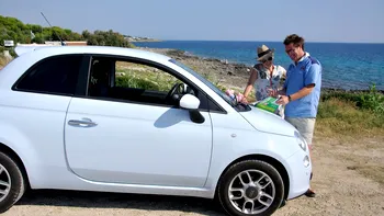 La ce să fii atent când închiriezi o maşină în Grecia, Italia sau Spania pentru a nu avea cheltuieli în plus. Sfaturi esenţiale pentru turişti