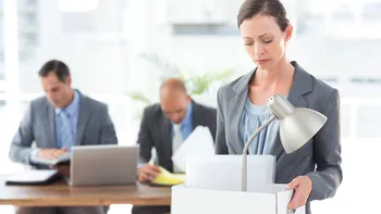 Românii se tem mai mult de problemele financiare decât de boală sau moarte. Ce arată cel mai nou sondaj despre grijile oamenilor