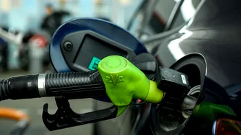 Petromidia și Petrobrazi schimbă piața carburanților din România. Cât au scăzut importurile de motorină în ultima perioadă