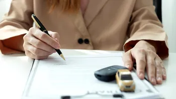 Cum poți recupera bani din RCA după ce vinzi mașina. Legea pe care mulți șoferi o ignoră