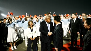 Elon Musk, Tim Cook și Jensen Huang merg cu Donald Trump la Beijing. Ce interese uriașe au giganții tech în China