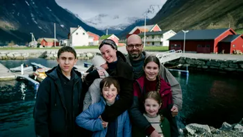 Primele recenzii la filmul lui Cristian Mungiu cu Sebastian Stan - Fjiord la Cannes