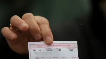 Cod QR pe taloanele de pensie. Ce trebuie să știe pensionarii despre noua măsură şi de ce trebuie să le aibă mereu la ei