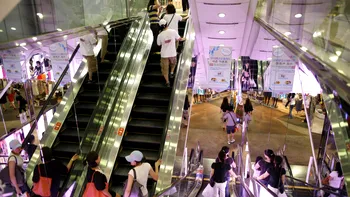 Cât cheltuie românii la o singură ieșire la mall în 2026. Suma a ajuns la un nou record