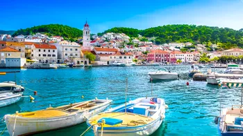 Cele mai frumoase plaje din Croaţia. Turiştii din România merg în număr din ce în ce mai mare aici