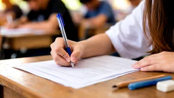O elevă a prezis pe TikTok subiectele de la Evaluarea Națională. Reacția Ministerului Educației