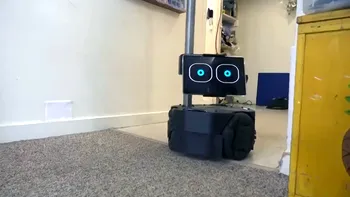 VIDEO | Robotul care are grijă de bătrânii singuri. Viitorul ar putea arăta complet diferit