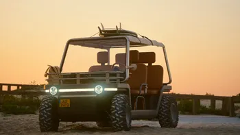 Mașinuța electrică de vacanță care prinde 65 km/h: Amble One vrea să înlocuiască golf cartul clasic