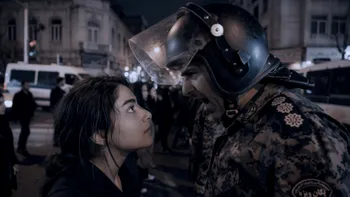 Filmul despre violențele din Iran care nu a fost filmat niciodată. Toate imaginile au fost create cu AI