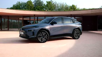 Lancia revine cu Gamma, electricul italian care contează mai mult decât un Ferrari de 543.000 de euro: autonomie de până la 675 km