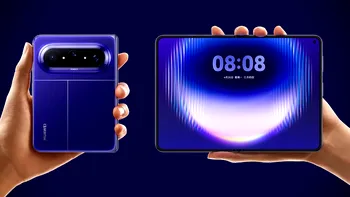 Huawei Pura X Max schimbă regulile telefoanelor pliabile: ecran uriaș, balama nouă și design inspirat de tablete VIDEO