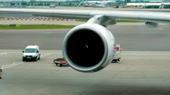 Mai multe avioane europene, verificate de urgenţă de autorităţi din cauza unor fisuri la structura aripilor. Ce risc există pentru zboruri