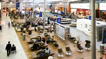 Cum poți intra gratuit în lounge-urile aeroporturilor în 2026. Cardurile care oferă acest avantaj