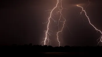 Vreme severă în România. Harta județelor vizate de furtuni și grindină. Ce anunță meteorologii pentru weekend