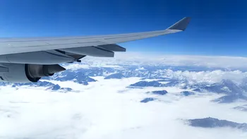 De ce un avion care decolează cu întârziere poate ateriza la ora programată. Trucurile folosite de piloți, nu este vorba doar despre viteză