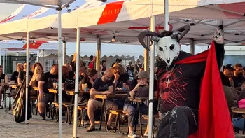 Nu e încă marele festival rock al României, dar Odyssea are ceva ce altele nu au, marea. Cronica ediției cu numărul doi