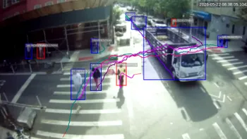 Orașul care instalează sute de senzori inteligenți pe străzi. Ce pot detecta și de ce stârnesc dezbateri despre supraveghere