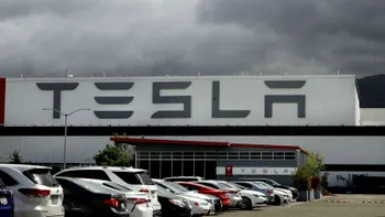 Tesla nu mai crește ca altădată. Cifra de livrări pe care o așteaptă analiștii arată problema reală a companiei