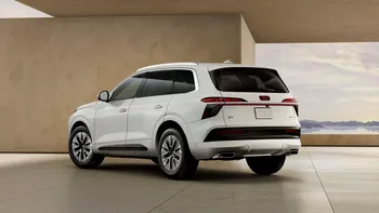 Audi Q7 2027 vine cu un preț mai mare, dar ar putea deveni cea mai avantajoasă alegere dintre SUV-urile premium germane