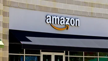 Amazon, acuzată că distruge cărți rare pentru a-și antrena AI-ul. Volumele sunt tăiate după ce ajung în depozit