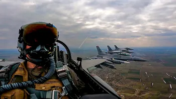 Cât câștigă un pilot de F-16 în România. Cum se compară salariul cu cel al colegilor din Europa