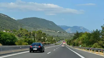 Cât costă taxele de drum în Grecia în 2026. Tot ce trebuie să știi înainte să pleci cu mașina