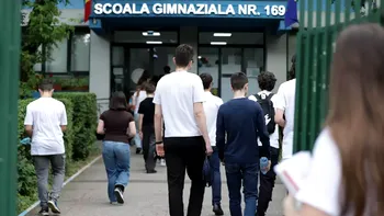 Ce nu au voie să facă elevii şi părinţii la vizualizarea lucrărilor de la Evaluarea Naţională 2026. Regulamentul oficial