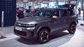 Dacia Bigster este mai ieftină la cumpărare, dar pierde teren după doar trei ani. Care este explicația
