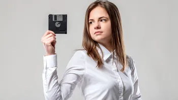 Noul sistem de operare care încape pe o dischetă de 1,44 MB. HamsterOS promite să readucă la viață calculatoarele uitate de peste 30 de ani