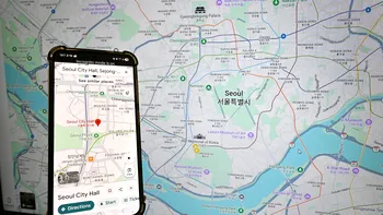 Folosești Google Maps? 4 setări simple care îți pot proteja locurile salvate de ochii curioșilor