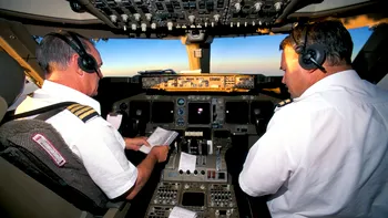 La ce viteză zboară un avion de linie. Ce înseamnă cele 500 de noduri afișate în cabina piloților