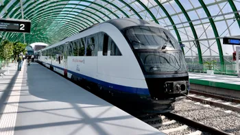Pe unde va circula Trenul metropolitan Braşov, staţiile oficiale. Se investesc 1,5 miliarde de lei