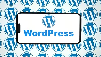 Alertă pentru milioane de site-uri WordPress. O vulnerabilitate critică este deja exploatată de hackeri, iar AI-ul ar fi accelerat atacurile