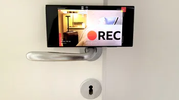 Turiști filmați pe ascuns în camere de hotel. Imaginile intime ajungeau la vânzare pe Telegram