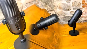 Razer Seiren V3 Chroma - microfonul de top care te scoate din mulțime. Cum îți face viața mai ușoară și te ajută să fii auzit cu adevărat