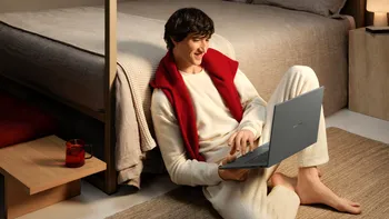 ASUS lansează un Zenbook A16 mai ieftin: laptopul OLED de 16 inci ajunge pe mai multe piețe